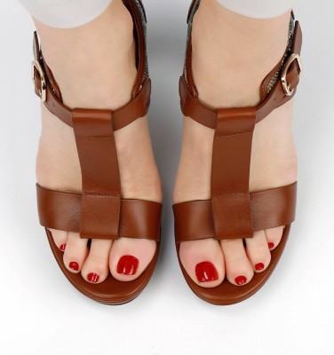 CEYLAN BROWN CHiE MIHARA sandals