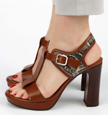 CEYLAN BROWN CHiE MIHARA sandals
