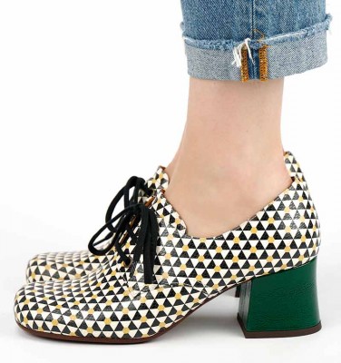 MERIETE BLACK AND WHITE CHiE MIHARA shoes