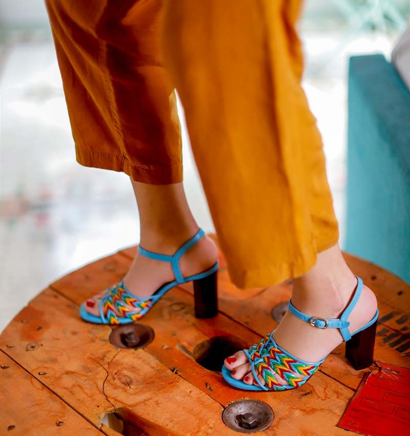 BARI BLUE CHiE MIHARA sandals