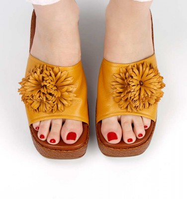 DEFLOR ORANGE CHiE MIHARA sandalias