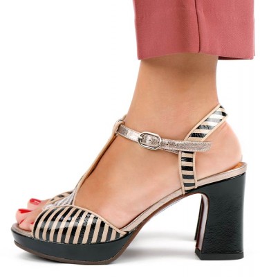 KI-EDUNI GREY CHiE MIHARA sandalias