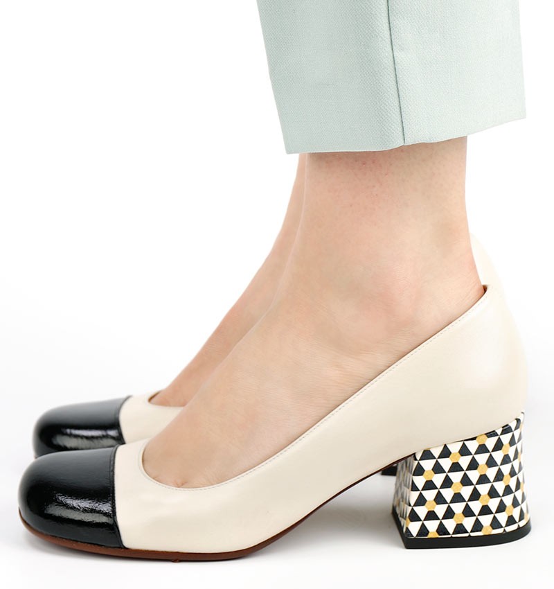 MERERE WHITE AND BLACK CHiE MIHARA zapatos