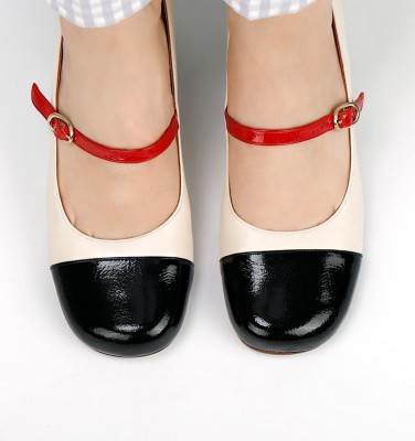 MERY WHITE CHiE MIHARA zapatos