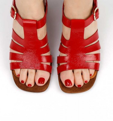 OTAWA RED CHiE MIHARA sandals