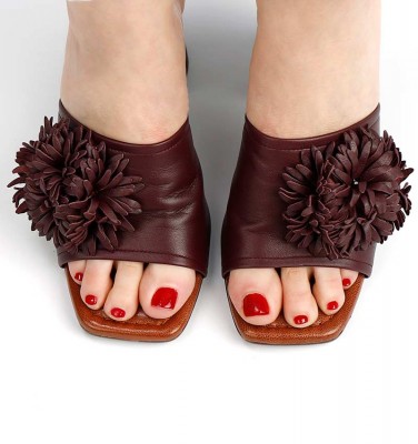 PEBA GRAPE CHiE MIHARA sandals