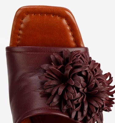 PEBA GRAPE CHiE MIHARA sandals