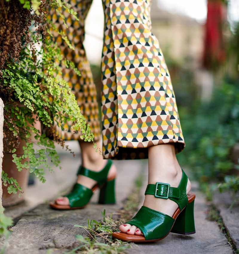 PEBUCO GREEN CHiE MIHARA sandals