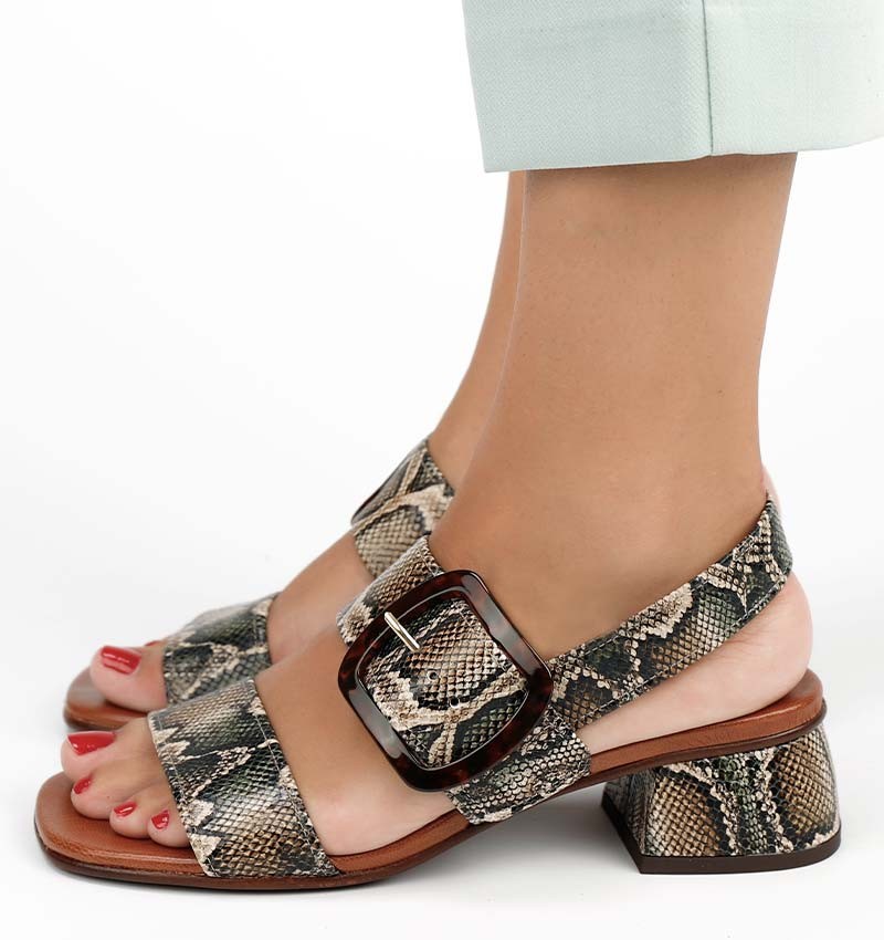 QUANDA GREEN CHiE MIHARA sandals