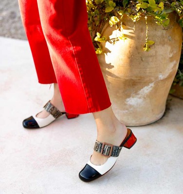 RAMEN BLACK CHiE MIHARA shoes