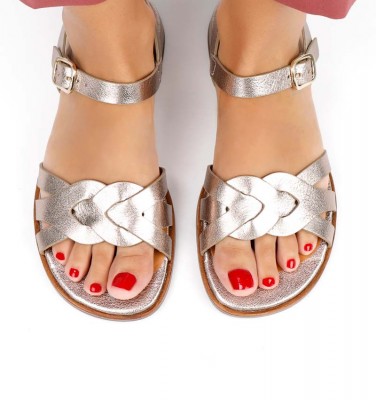 WA-GAURA IRON CHiE MIHARA sandals