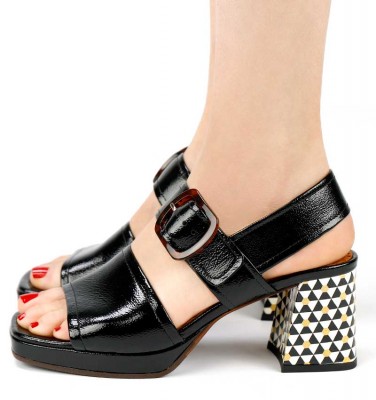 GINKA BLACK & WHITE CHiE MIHARA sandals