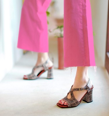 PANDA NUDE CHiE MIHARA sandals