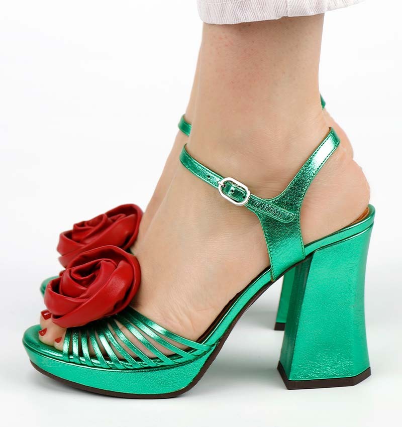 ca-rose-black
