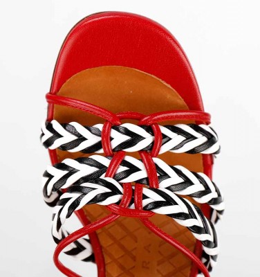 BARI RED CHiE MIHARA sandals