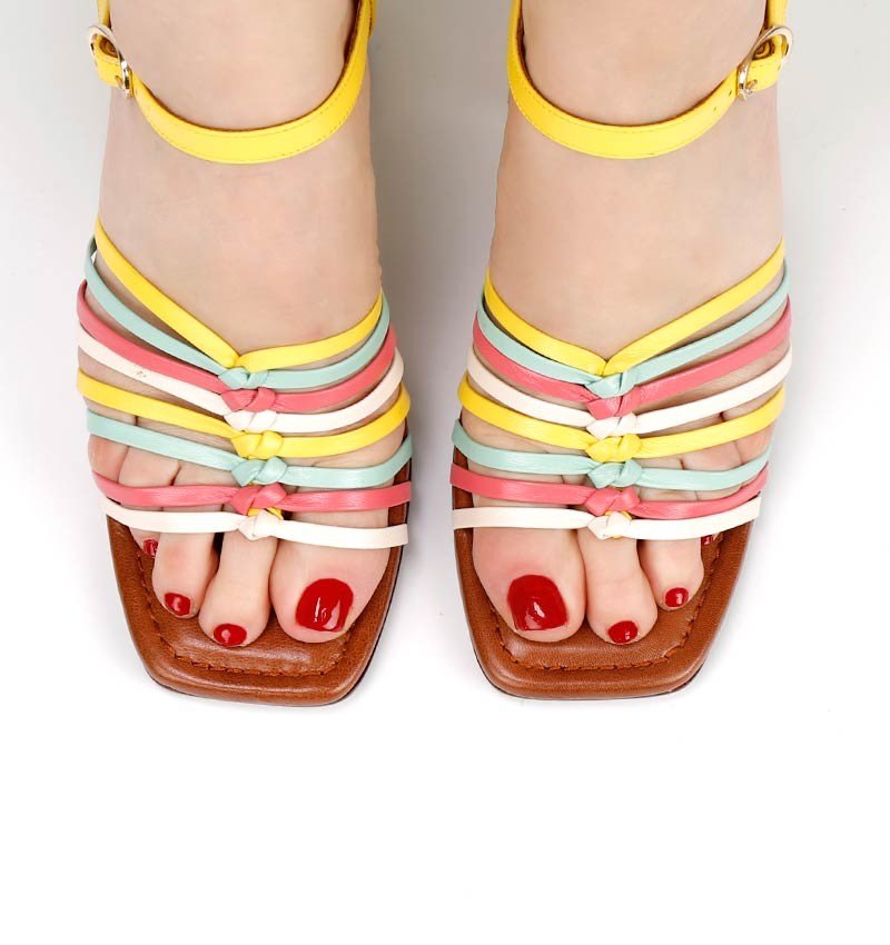 PARLOR YELLOW CHiE MIHARA sandals