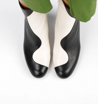 AKEMI BLACK CHiE MIHARA boots