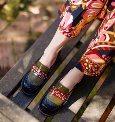 TOBEN BLACK CHiE MIHARA shoes