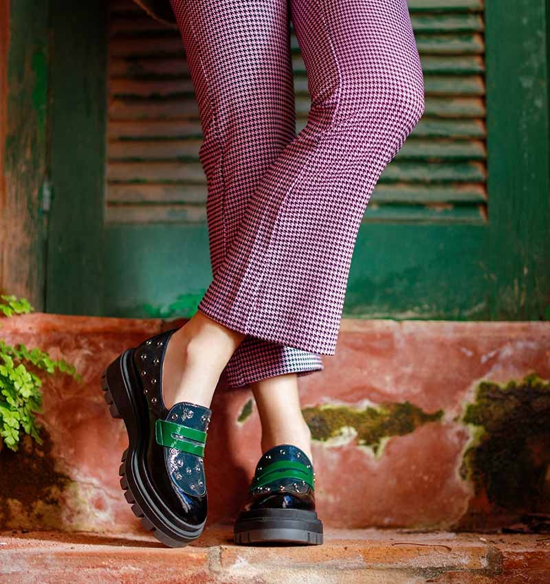 WYLOW BLACK CHiE MIHARA zapatos