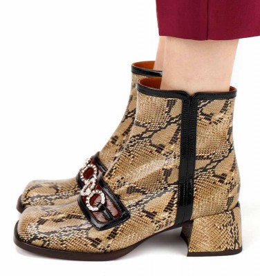 BOATO NATURE CHiE MIHARA boots