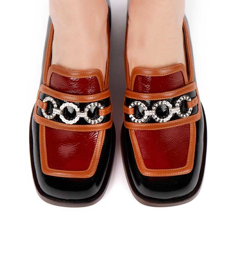 boel-black-and-red