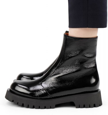 DADA BLACK CHiE MIHARA bottes