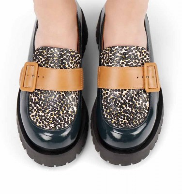 DESAIN PETROL CHiE MIHARA shoes