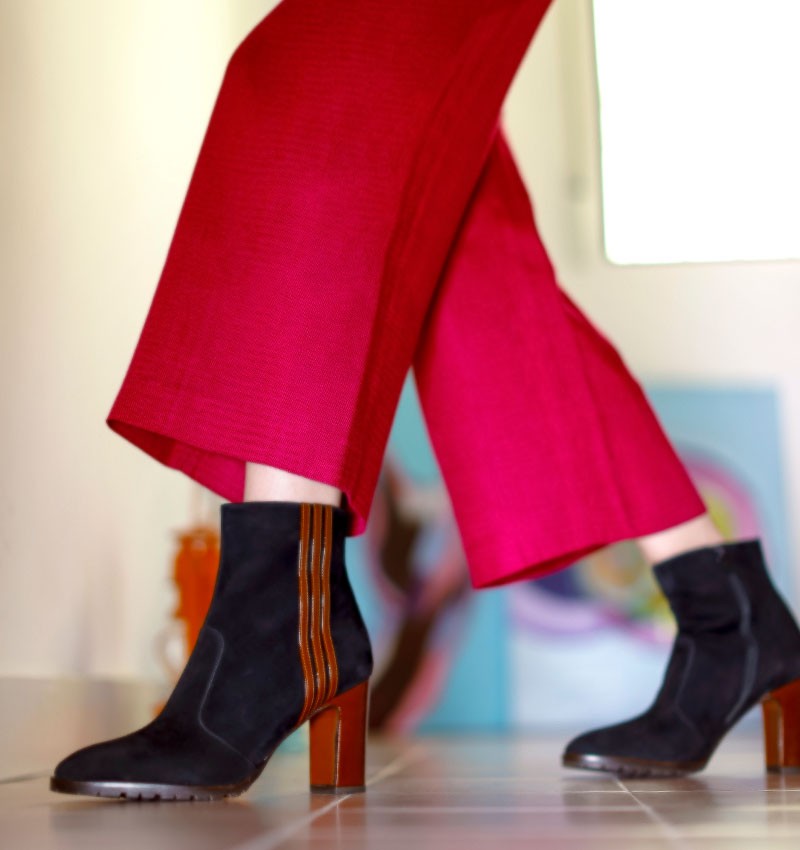 ELLA BLACK CHiE MIHARA boots