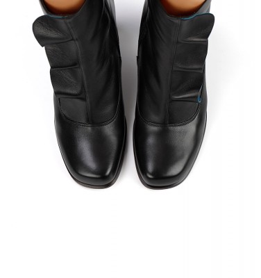 FAPICO BLACK & BLUE CHiE MIHARA boots
