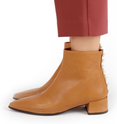 JAKO TOFFEE CHiE MIHARA boots