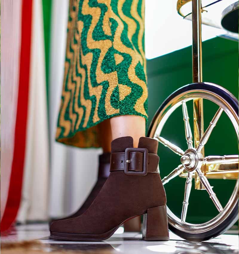Chie Mihara zipped ankle boots - Brown