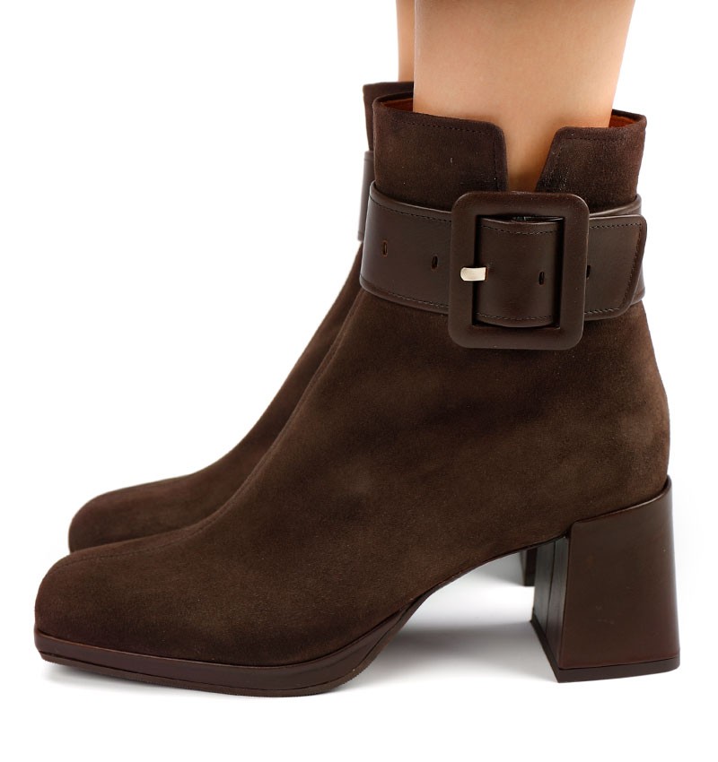 KEMI BROWN CHiE MIHARA boots