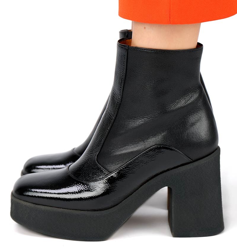 LAJELUS BLACK CHiE MIHARA boots