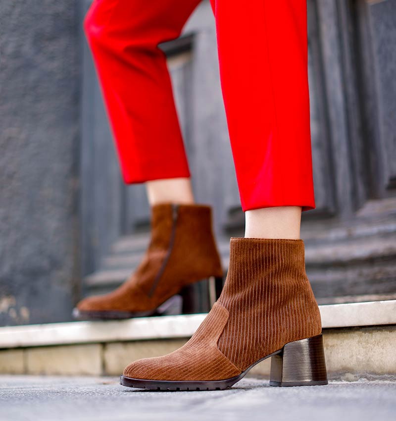Chie Mihara NARINA BROWN boots Fall Winter Collection
