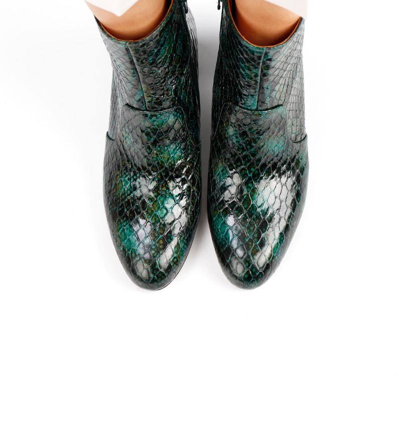 NURINA GREEN CHiE MIHARA boots