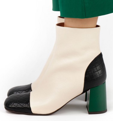 PABUSH WHITE CHiE MIHARA boots