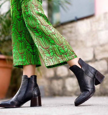 NAILEA BLACK CHiE MIHARA botas
