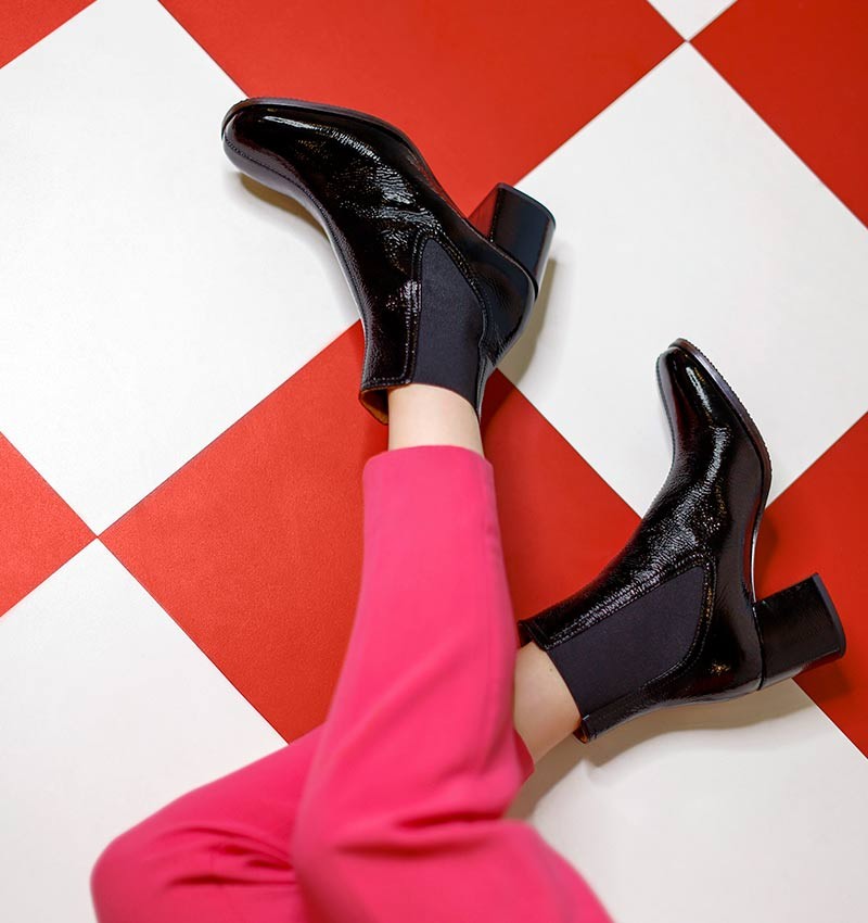 SAKU BLACK CHiE MIHARA bottes