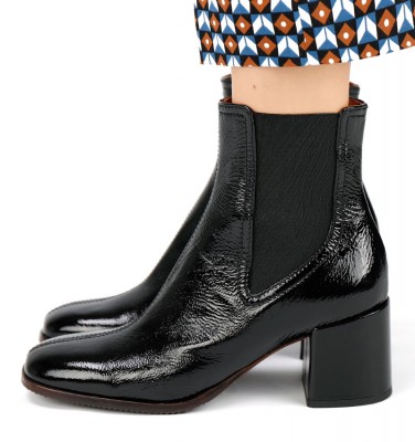 SAKU BLACK CHiE MIHARA boots