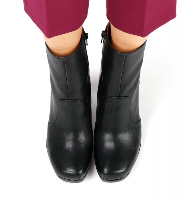 UKEDA BLACK CHiE MIHARA boots