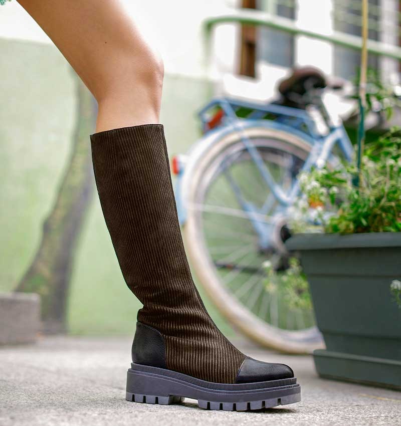 WYMI GREEN CHiE MIHARA boots