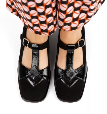 ZAKI BLACK CHiE MIHARA shoes