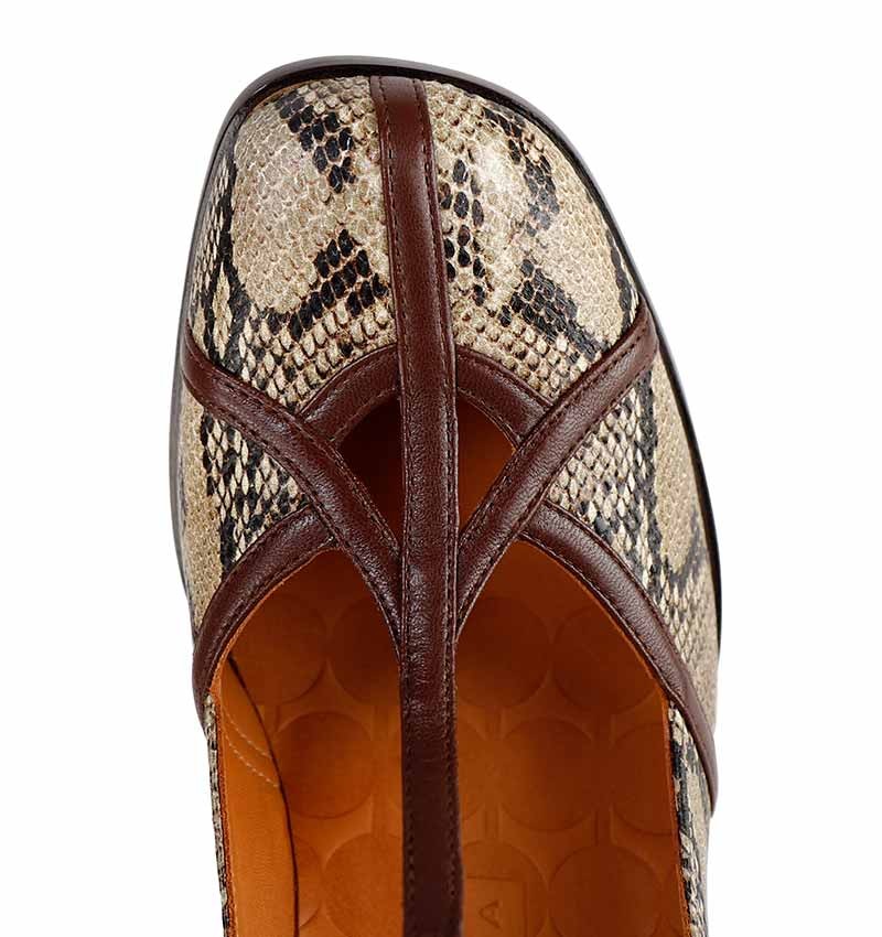 FATMA BROWN CHiE MIHARA shoes