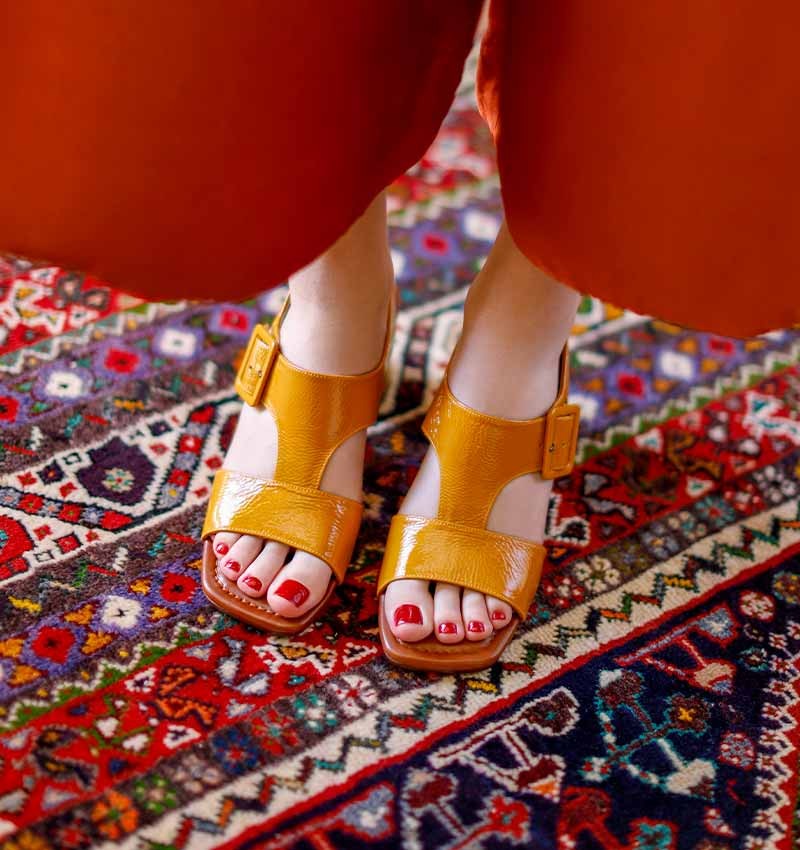 LEPONI YELLOW CHiE MIHARA sandals