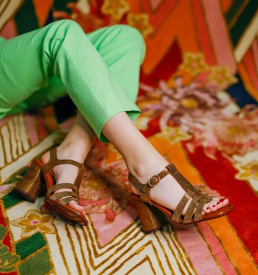 PI-PAXI BRONCE CHiE MIHARA sandals