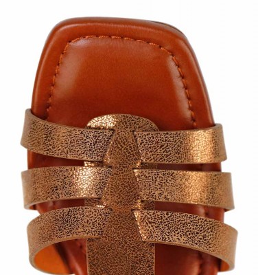 PI-PAXI BRONCE CHiE MIHARA sandals