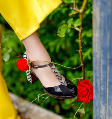 DAFABA BLACK CHiE MIHARA shoes