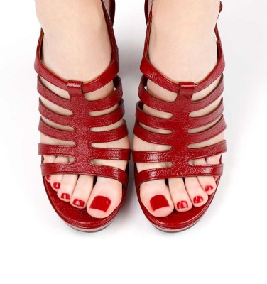 CAYDAN RED CHiE MIHARA sandals