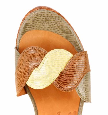DIBER GREEN CHiE MIHARA sandals