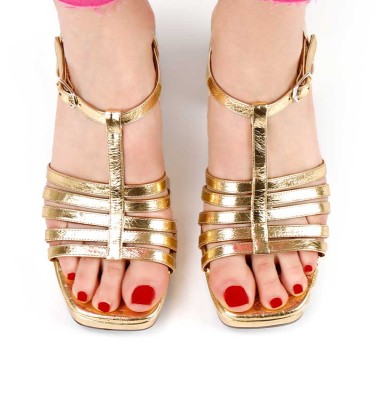 GENIAL GOLD CHiE MIHARA sandals